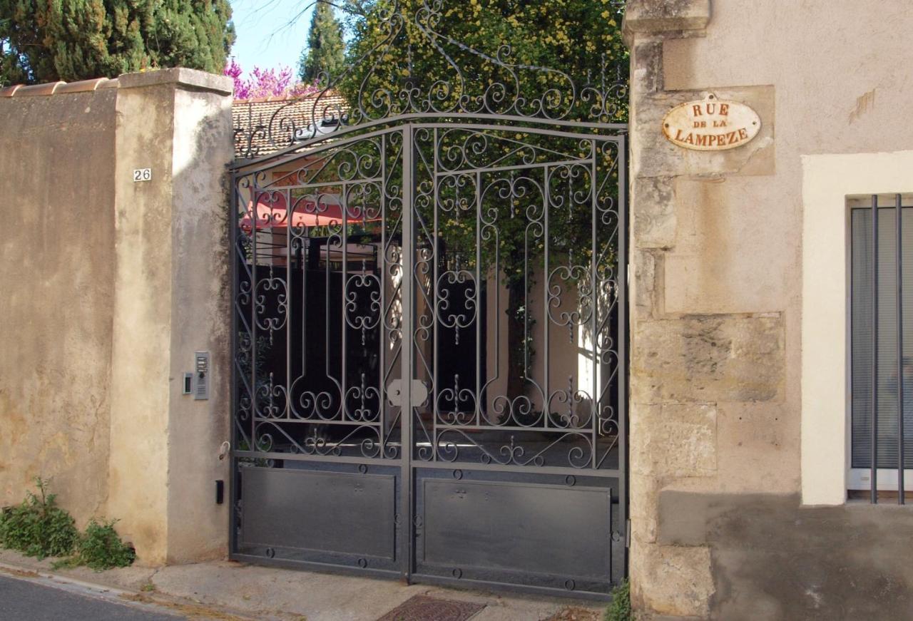 Le 26 Apartment Nimes Exterior photo